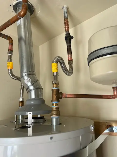 Water heater installation and plumbing repair in Country Crossing